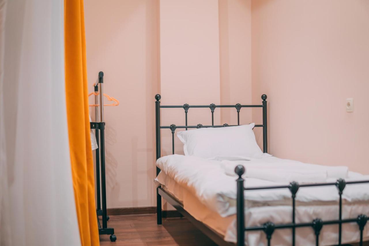 Apartment Sixteen Тбілісі Екстер'єр фото