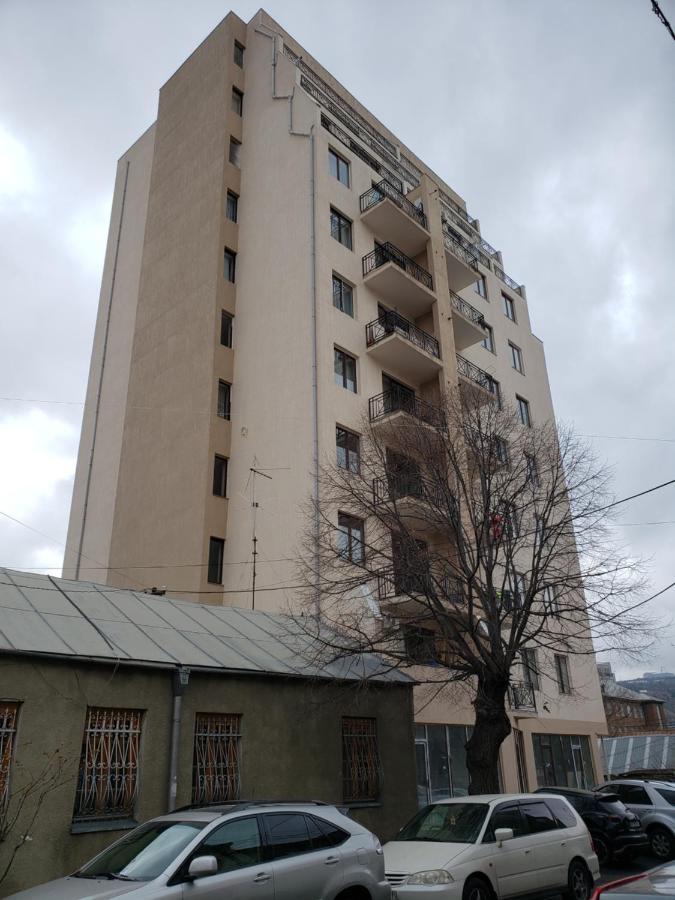 Apartment Sixteen Тбілісі Екстер'єр фото